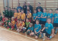 Piłkarskie finały: wśród żaków najlepsza drużyna z powiatu limanowskiego - zdjęcie główne