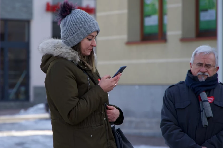 Limanowianie w geście solidarności uczcili zamordowanego prezydenta Gdańska - zdjęcie 8