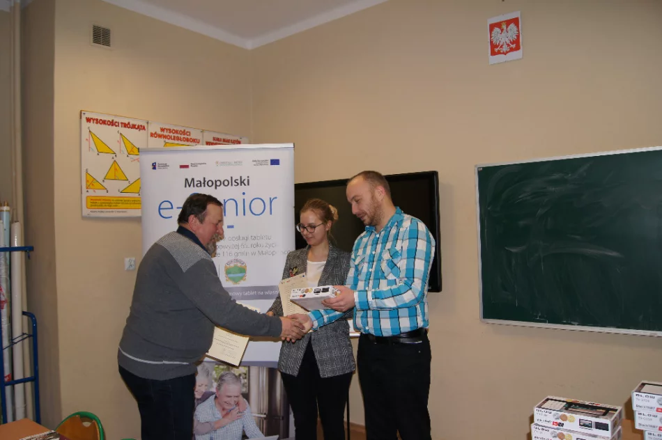 Seniorzy poznali Internet  - zdjęcie 2