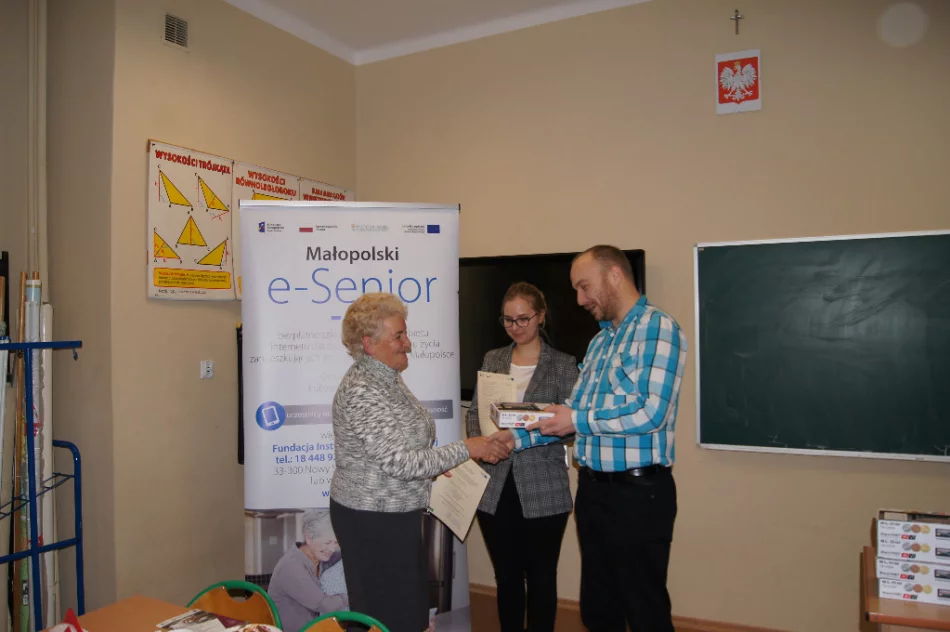 Seniorzy poznali Internet  - zdjęcie 3
