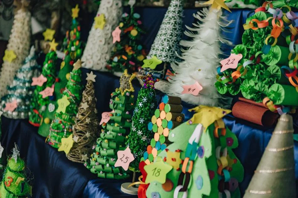 10. Miejsko - Gminny Bożonarodzeniowy Konkurs Plastyczny dla dzieci niepełnosprawnych - „Świąteczna choinka” - zdjęcie 3