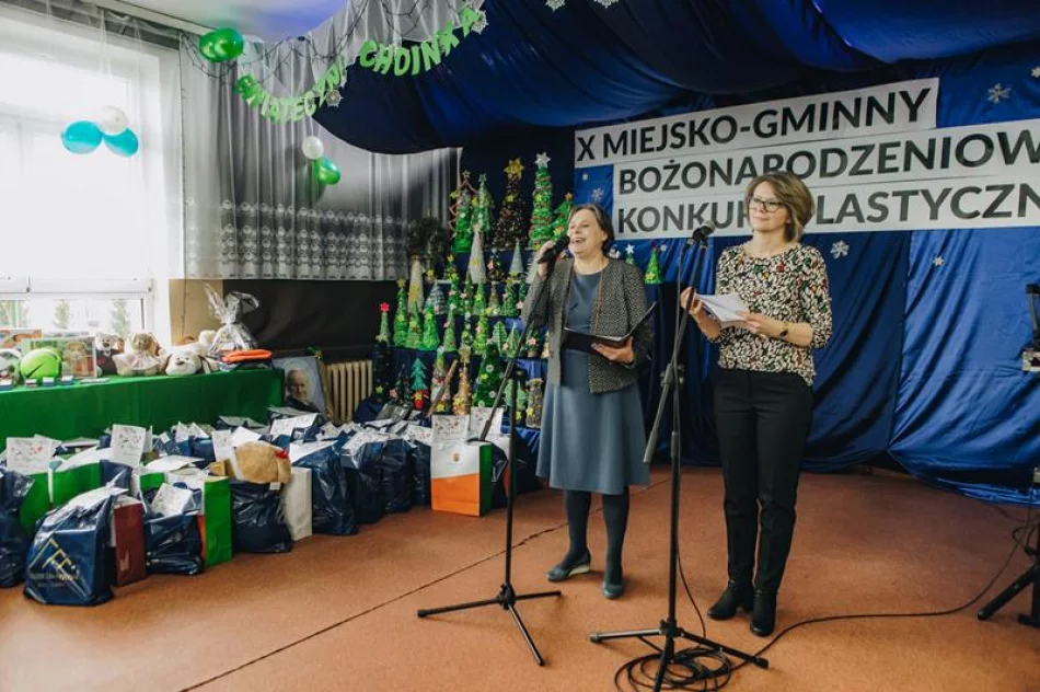 10. Miejsko - Gminny Bożonarodzeniowy Konkurs Plastyczny dla dzieci niepełnosprawnych - „Świąteczna choinka” - zdjęcie 13