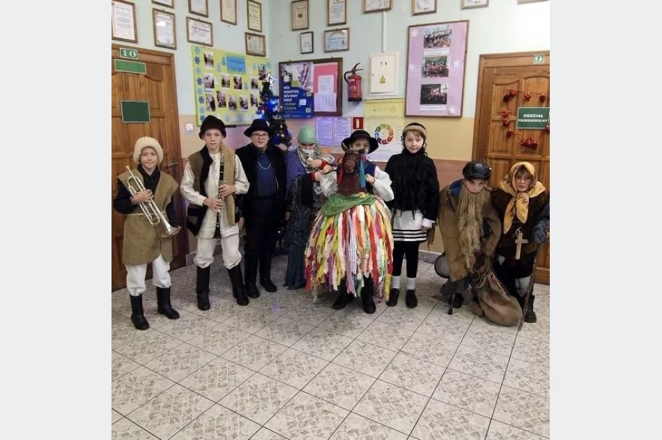 Wysokie miejsca gminnych kolędników na XX Powiatowym Przeglądzie Kolędniczym  - zdjęcie 13