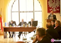 Oficjalne pisma to 'wewnętrzne uzgodnienia'. Dalej nie wiadomo co z problemem ścieków - zdjęcie główne