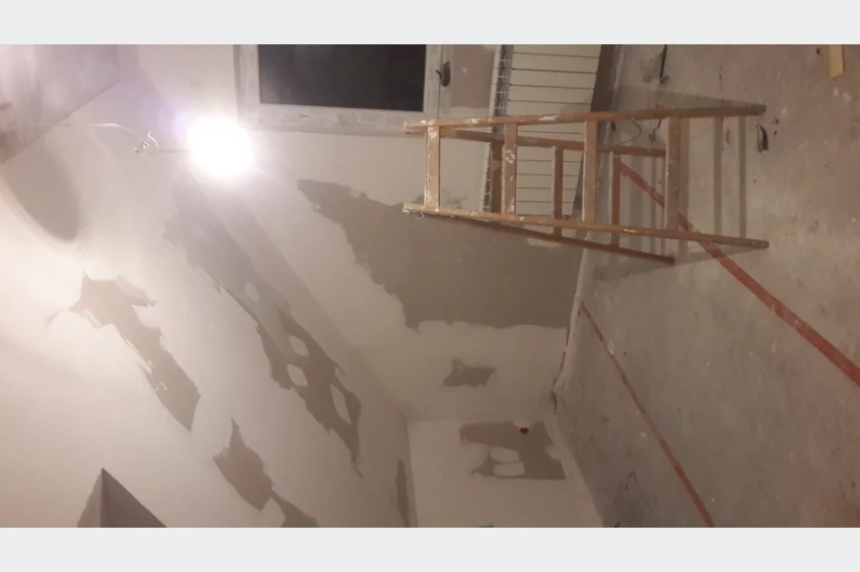 ELEWACJE DOMÓW --PODDASZA  REGIPSY --UKŁADANIE PŁYTEK--POD KLUCZ - zdjęcie 3