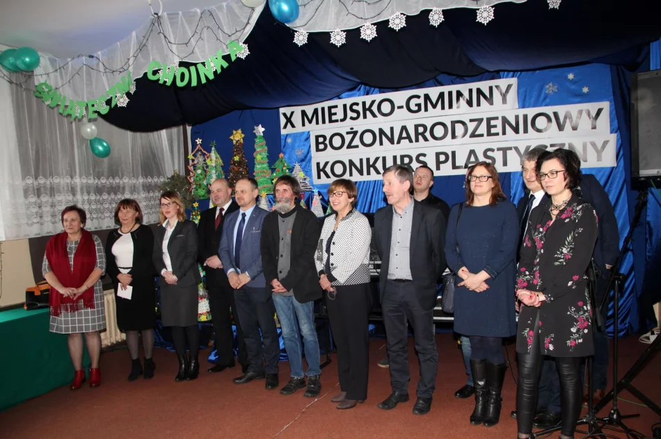 X Miejsko - Gminny Konkurs Plastyczny „Świąteczna choinka” w Rupniowie  - zdjęcie 14