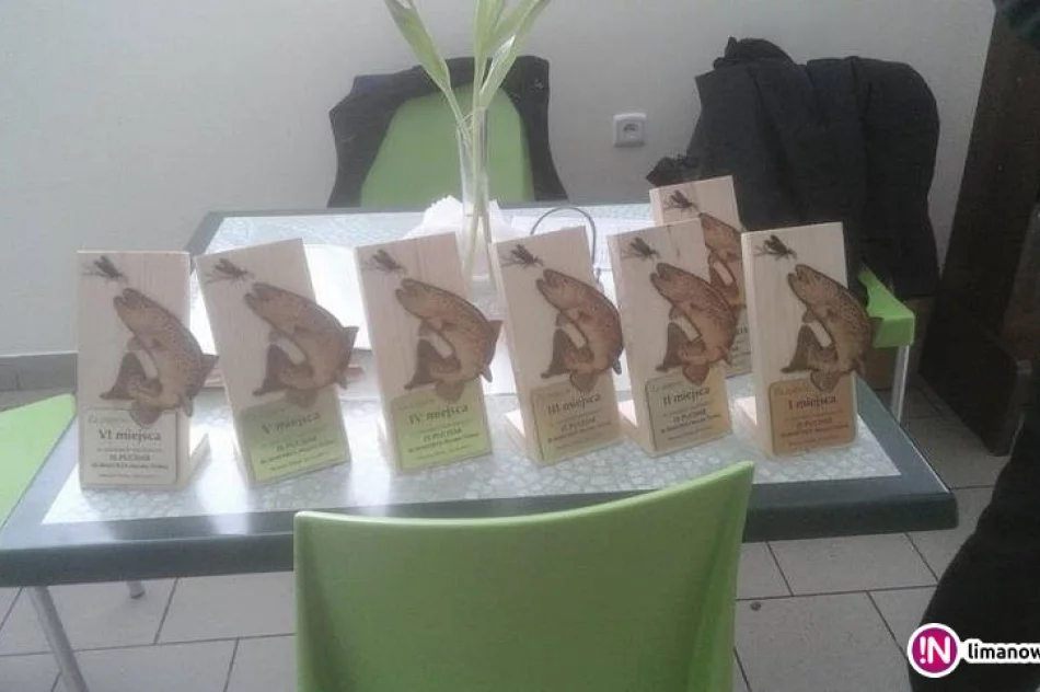 Niewiele ryb skusiło się na muchę - zdjęcie 3