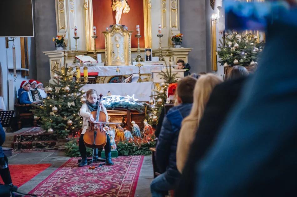 Młodzi muzycy kolędowali w swoich rodzinnych stronach - zdjęcie 6