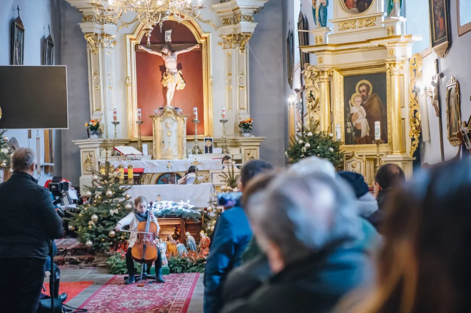 Młodzi muzycy kolędowali w swoich rodzinnych stronach - zdjęcie 7