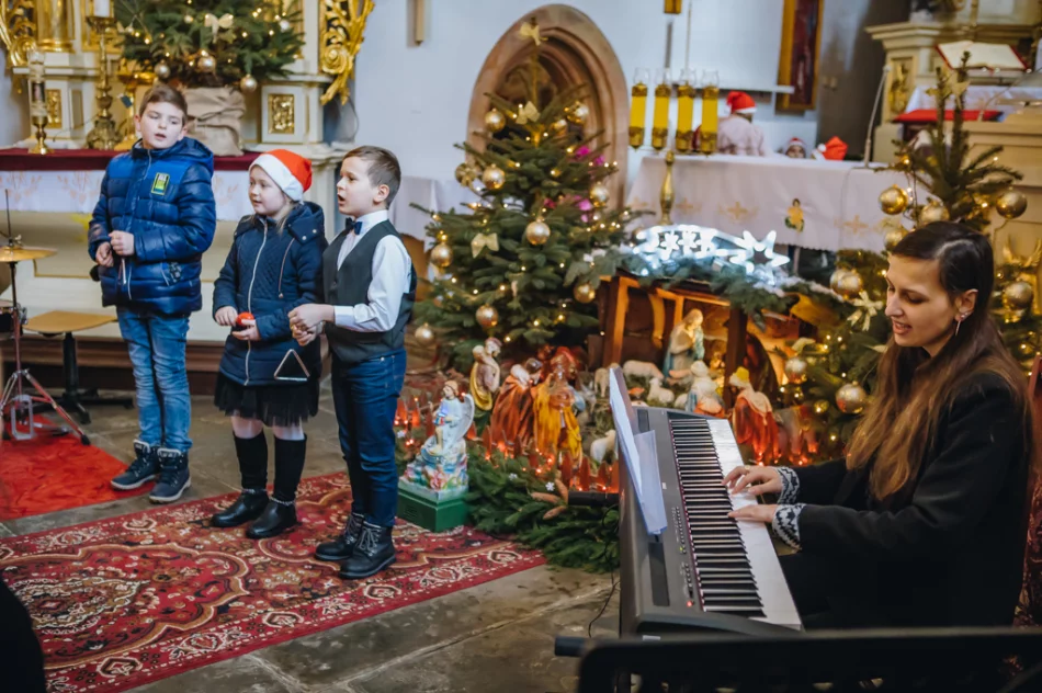 Młodzi muzycy kolędowali w swoich rodzinnych stronach - zdjęcie 12