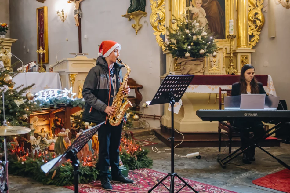 Młodzi muzycy kolędowali w swoich rodzinnych stronach - zdjęcie 15