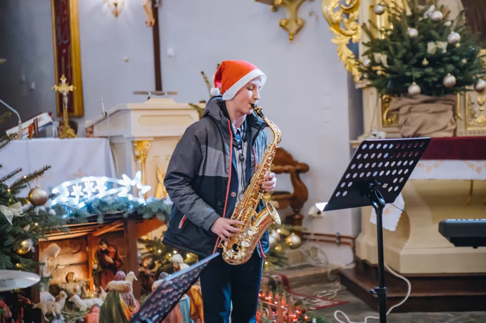 Młodzi muzycy kolędowali w swoich rodzinnych stronach - zdjęcie 16