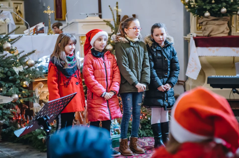 Młodzi muzycy kolędowali w swoich rodzinnych stronach - zdjęcie 20