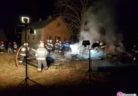 Podpalenie przyczyną nocnego pożaru. Z ogniem walczyło 37 strażaków - zdjęcie główne