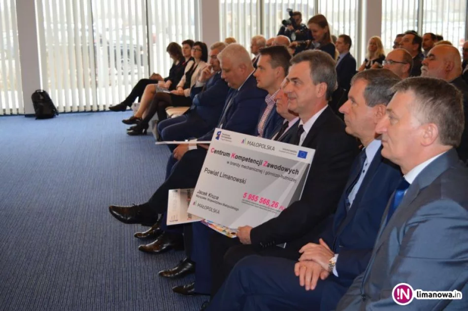 Sukces na targach – tłumy odwiedziły stoiska ZSTI - zdjęcie 3