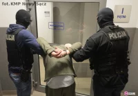 Policjanci ustalili i zatrzymali sprawcę napadu na krynicki kantor - zdjęcie główne