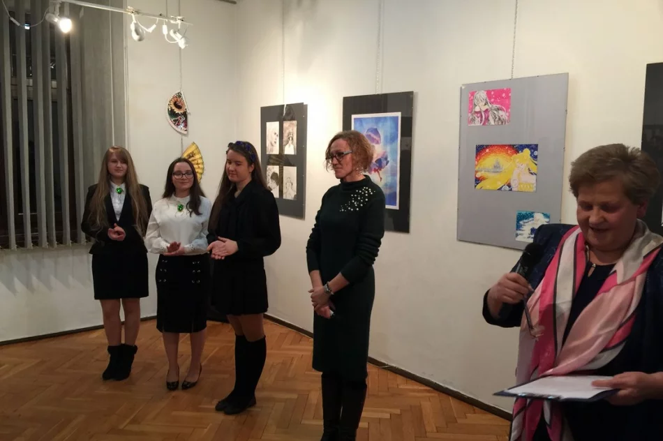 Piękno Dalekiego Wschodu - wernisaż uczennic ze Szkoły Podstawowej Nr 1 w Starej Wsi - zdjęcie 4