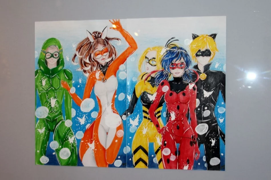 Różnorodnymi technikami plastycznymi prezentują „Piękno Dalekiego Wschodu” - zdjęcie 19