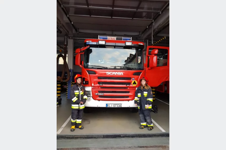 Wizyta młodzieży w ramach programu „Otwarte Strażnice"  - zdjęcie 2