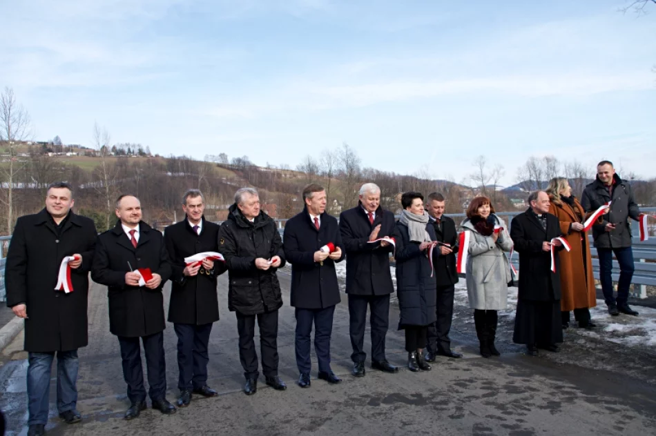 Poświęcono i uroczyście oddano do użytku "polityczny" most - zdjęcie 8