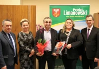 Pożegnali pracownika odchodzącego na emeryturę - zdjęcie główne