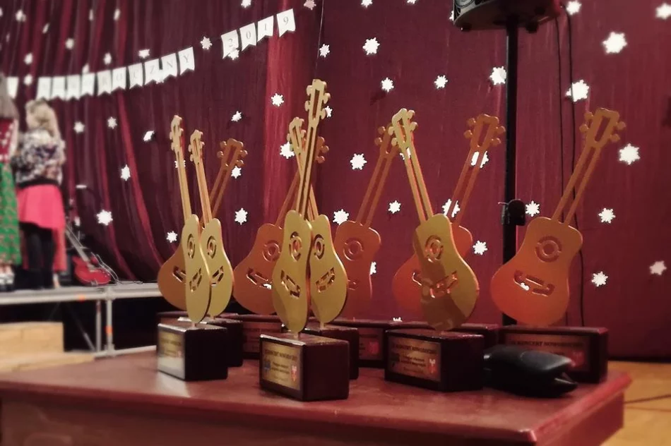 Noworoczne kolędowanie w ZSTI - zdjęcie 2