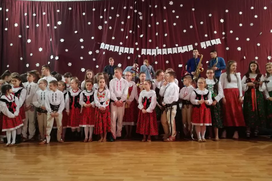 Noworoczne kolędowanie w ZSTI - zdjęcie 3