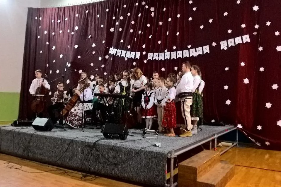 Noworoczne kolędowanie w ZSTI - zdjęcie 5
