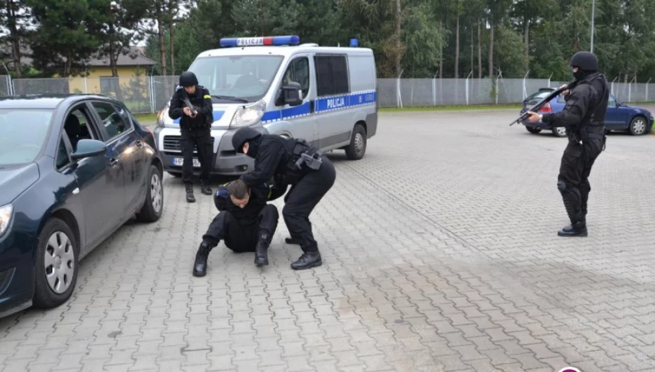 W tym roku pracę w małopolskiej policji znajdzie kilkaset osób - zdjęcie 1