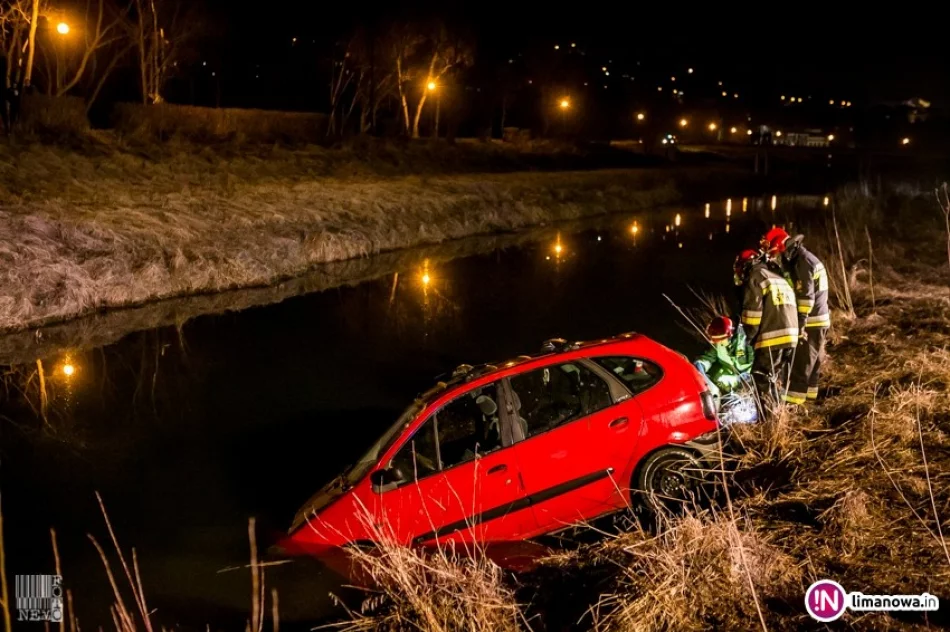 Samochód wpadł do koryta potoku (wideo) - zdjęcie 2