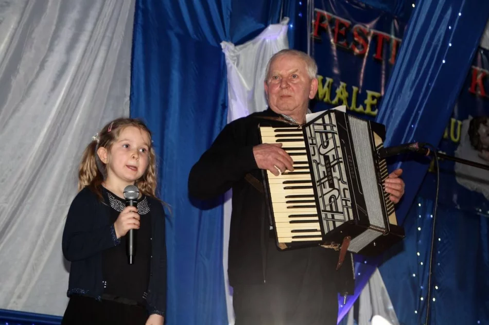 Koncert laureatów Festiwalu Kolęd „MALEŃKIEMU JEZUSOWI” w Pasierbcu - zdjęcie 7