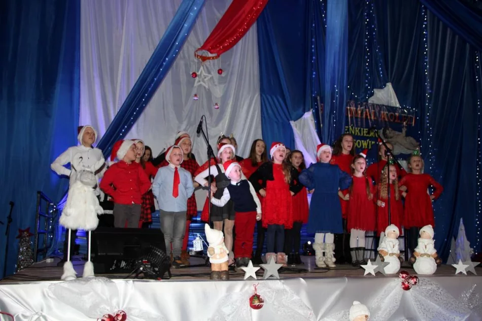 Koncert laureatów Festiwalu Kolęd „MALEŃKIEMU JEZUSOWI” w Pasierbcu - zdjęcie 16