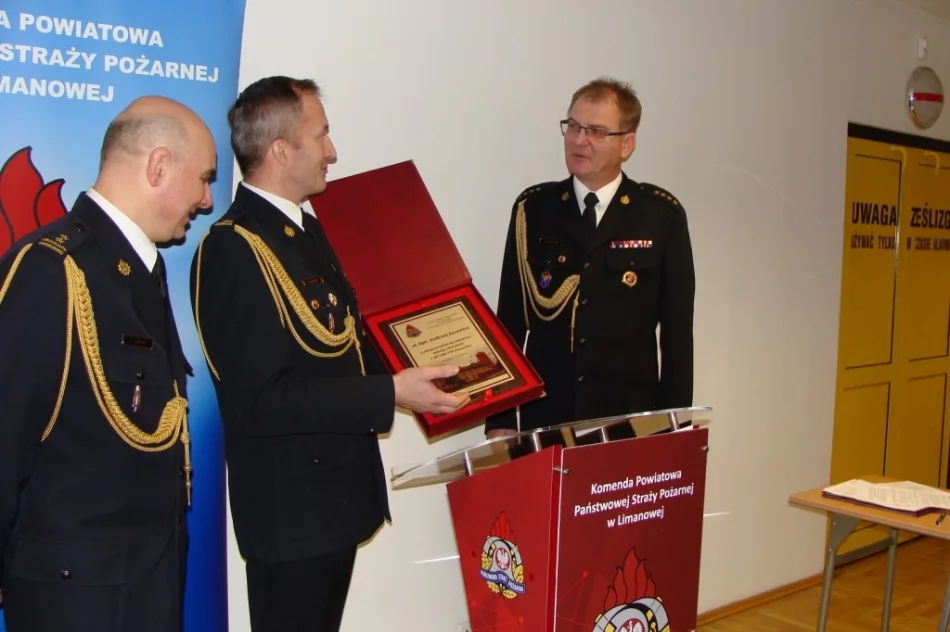 Uroczysty apel w limanowskiej komendzie PSP - zdjęcie 2