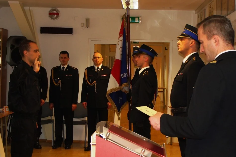 Uroczysty apel w limanowskiej komendzie PSP - zdjęcie 3