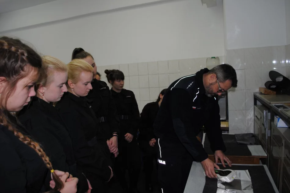 Zimowy obóz klas policyjnych - zdjęcie 6