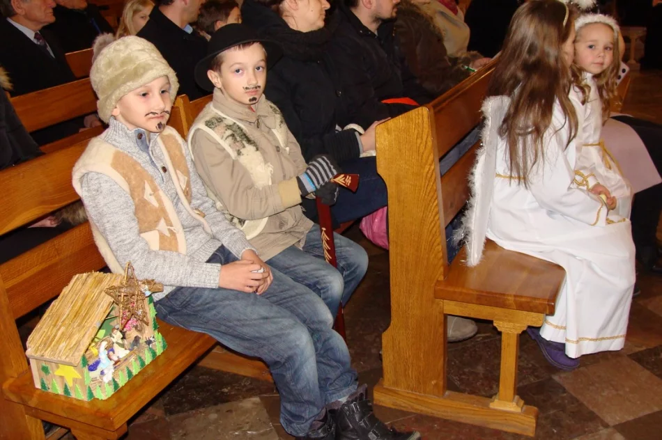 VI Przegląd Kolęd i Pastorałek w Starej Wsi - zdjęcie 15