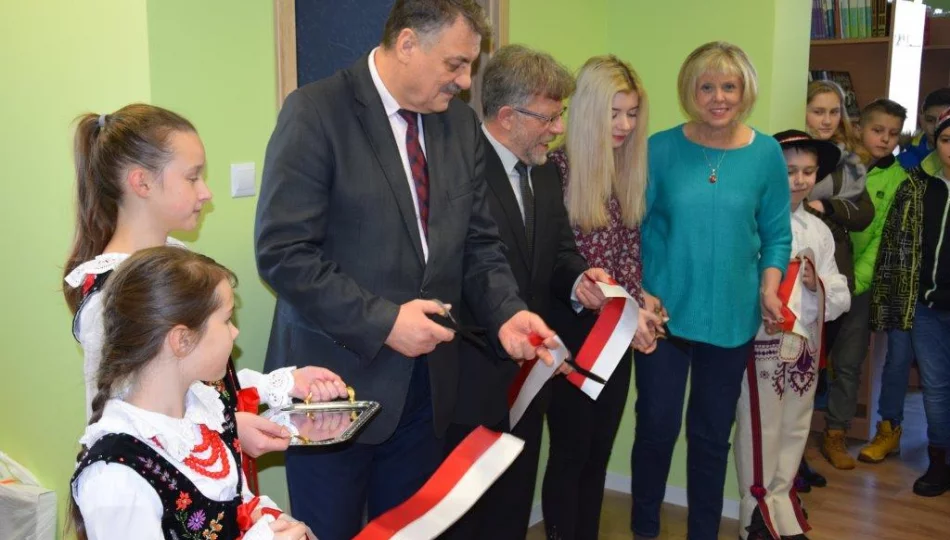 Nowy lokal biblioteki w Łostówce - zdjęcie 1