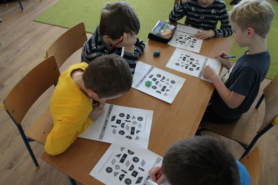 Dzień Bezpiecznego Internetu w Szkole Podstawowej w Nowym Rybiu - zdjęcie 6