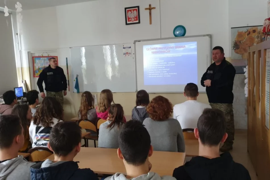 Funkcjonariusze KOSG z programem profilaktycznym wśród uczniów - zdjęcie 3