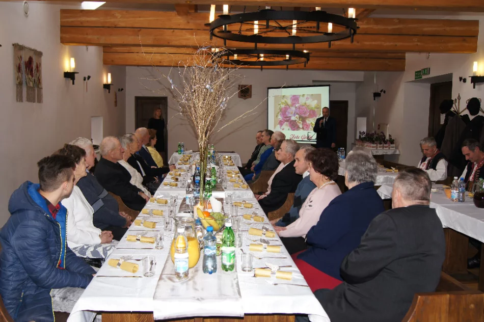 12 par odznaczono medalami za długoletnie pożycie małżeńskie - zdjęcie 3