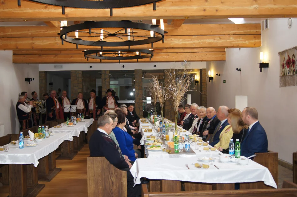 12 par odznaczono medalami za długoletnie pożycie małżeńskie - zdjęcie 6