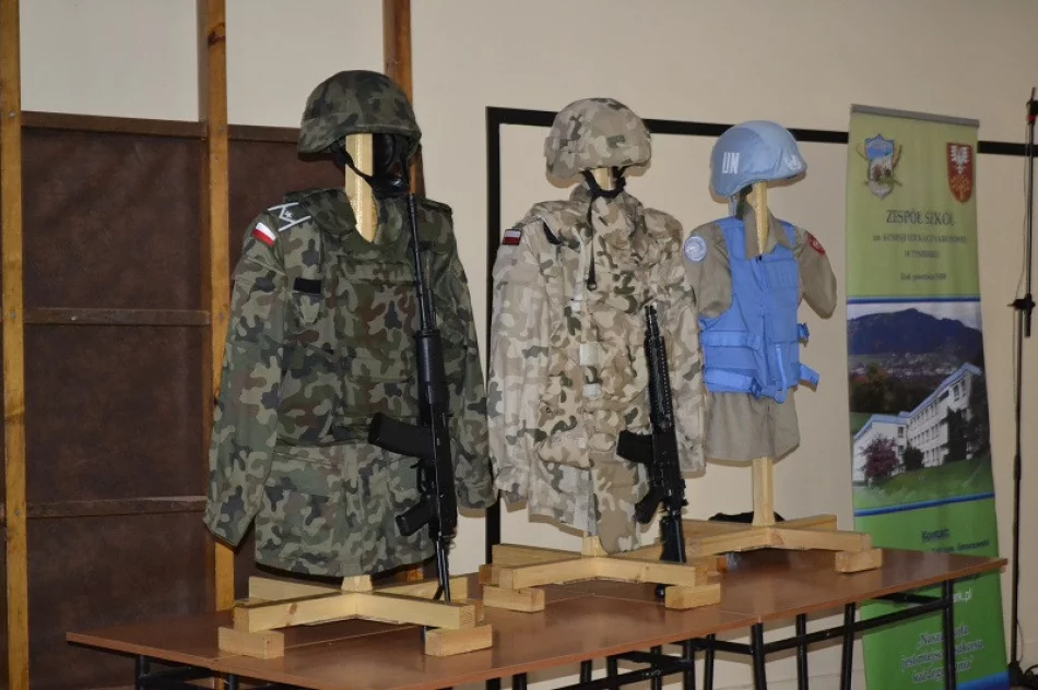 Młodzież spotyka się z weteranami walk  - zdjęcie 5