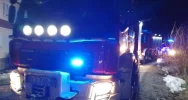 Nocny pożar - strażacy ewakuowali domowników przez balkon - zdjęcie 4