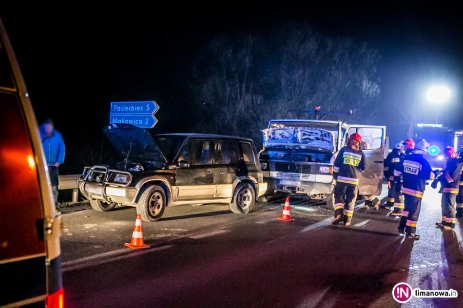 Zderzenie trzech aut, wśród poszkodowanych dziecko - zdjęcie 2