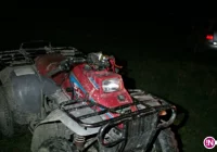 Poważne obrażenia 61-latka - przygniótł go quad - zdjęcie główne