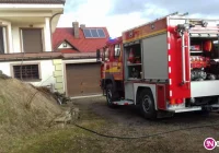 Pożar na poddaszu domu - zdjęcie główne