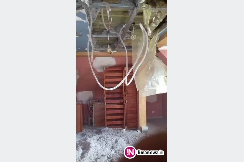 Pożar na poddaszu domu - zdjęcie 4