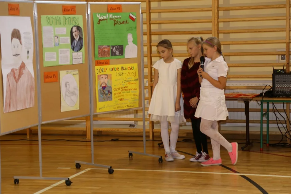 Zaszczytne miano „Szkoły Niepodległej” dla Szkoły Podstawowej Nr 1 w Starej Wsi  - zdjęcie 9