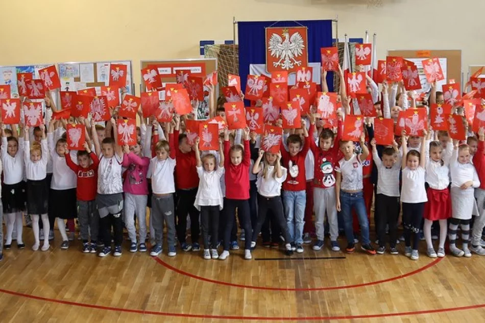 Zaszczytne miano „Szkoły Niepodległej” dla Szkoły Podstawowej Nr 1 w Starej Wsi  - zdjęcie 11