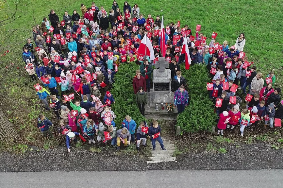 Zaszczytne miano „Szkoły Niepodległej” dla Szkoły Podstawowej Nr 1 w Starej Wsi  - zdjęcie 13